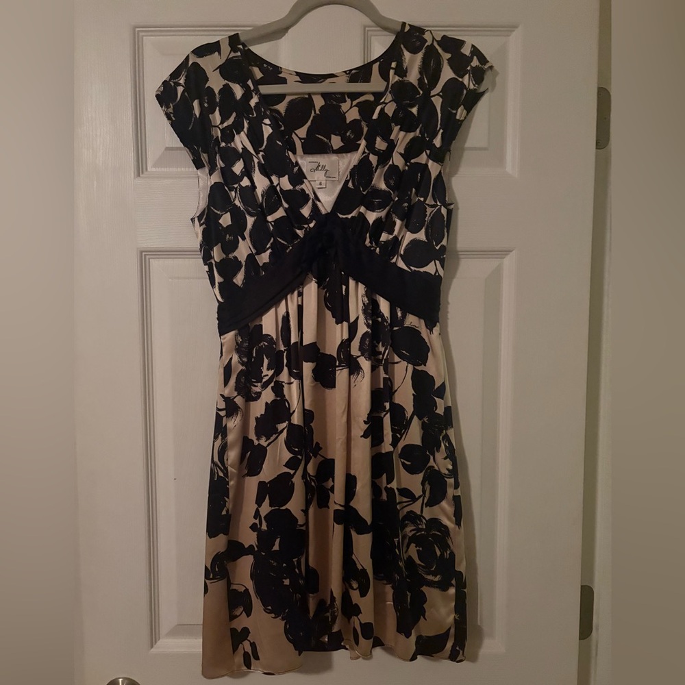 Chic Black and Cream Floral Dress